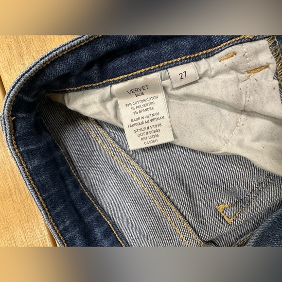 Vervet Jeans - Picture 2 of 3